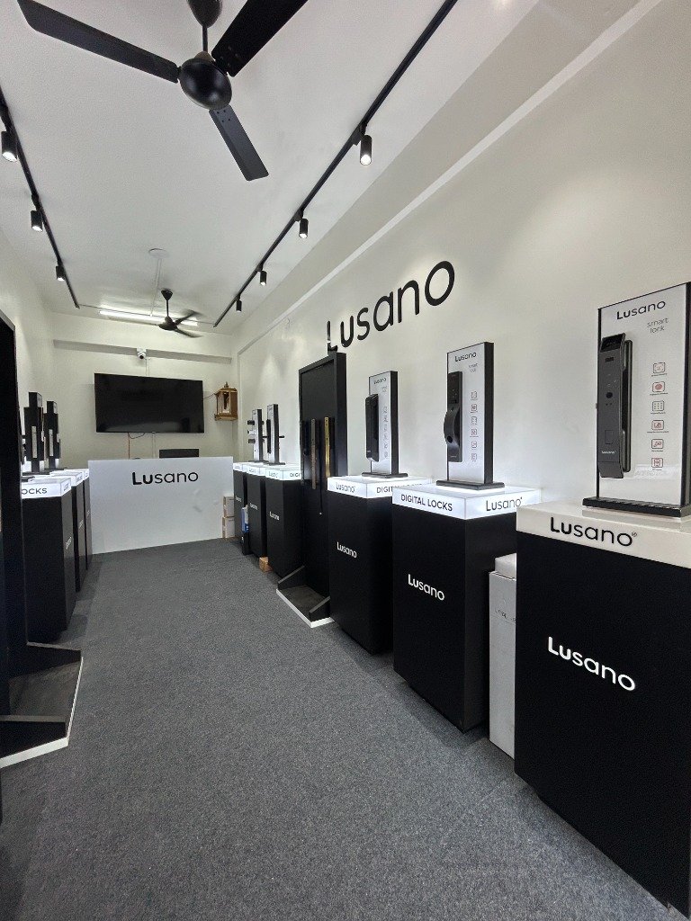 Lusano Showroom 1