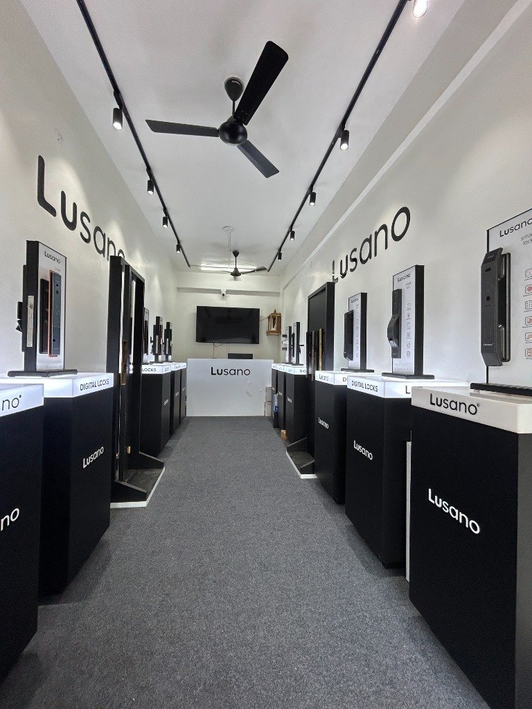 Lusano Showroom 2